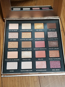 ICONIC London Day to Slay Eyeshadow Palette (3 foto / 3)