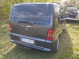MERCEDES-BENZ V-CLASS V 220 CDI (2 foto / 7)