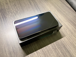 Samsung S22 128GB (3 foto / 5)