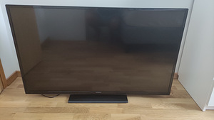 Hitachi 48HBT62U 48" Full HD LED TV (1 foto / 2)