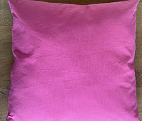 Декоративная подушка 50*50 см темно-розовая
