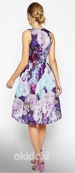 Фиолетовое платье Asos с цветочным принтом 38 (фото #2)