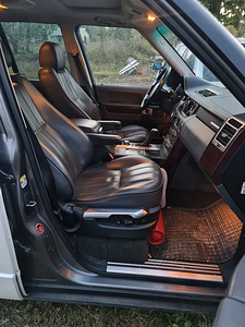 Land Rover Range Rover TDV8 VOCUE (10 foto / 12)