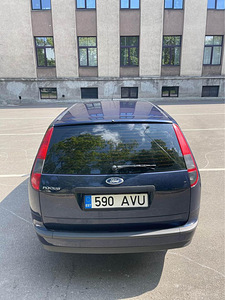 Ford Focus 1.6 74kw TÜV 12/2023 (4 foto / 8)