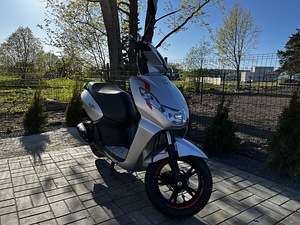 Peugeot Kisbee 50cc 2018 roller (1 foto / 6)