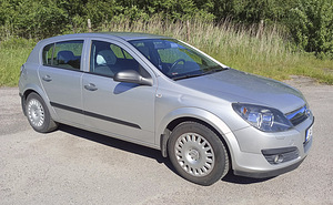 Opel Astra H (2 фото из 9)