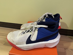 Nike korvpalli tossud, 38 (1 foto / 5)
