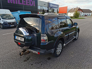 Mitsubishi Pajero 3.2 125kw (4 foto / 9)
