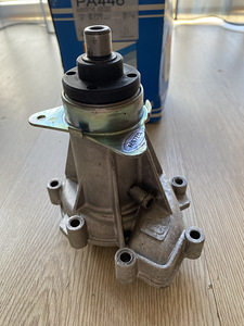 Veepump MB 2.0 D 1984 - 1996 (4 foto / 4)