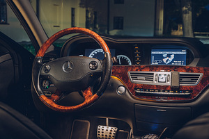 Мерседес-Бенц S500 V8 285 кВт (5 фото из 11)