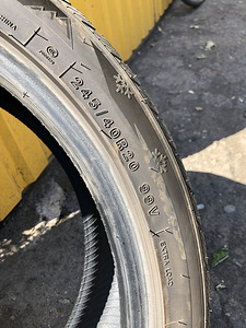 Imperial snowdragon 245/40/20 (3 foto / 3)