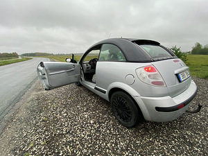 Citroen c3 pluriel (2 foto / 6)