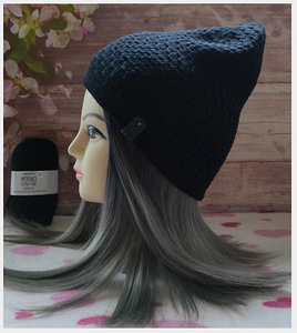Новая женская зимняя шапочка 100% meriino 54/57 cm