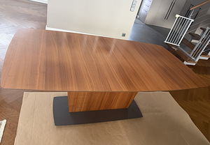 BoConcept Milano pikendatav söögilaud 180-260cm (1 foto / 3)