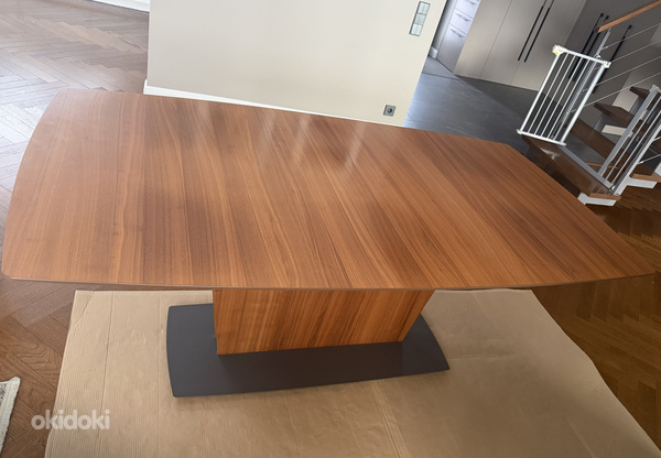 BoConcept Milano pikendatav söögilaud 180-260cm