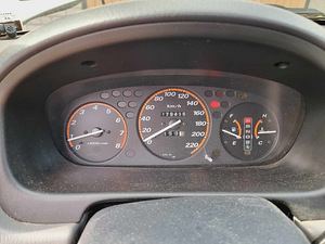Honda cr-v 2001 aasta 2.0bens atm 4x4 (8 foto / 11)