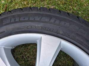 Диски BMW Style 330 5x120 18" с шинами 245/45R18 (9 фото из 10)