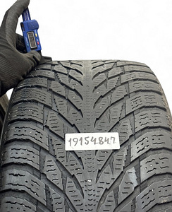 Nokian Hakkapeliitta R3- 275/40/R21 2tk. (5-6mm) (2 foto / 3)