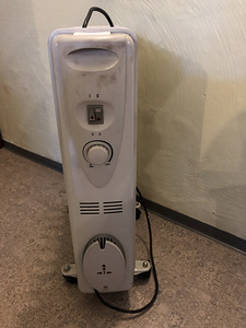 Kvaliteetne Konvektor-radiaator - Õlikütteseade (2 foto / 3)