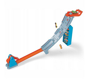 Autorada Hot Wheels + 5 autod kaasa (2 foto / 3)