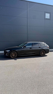 BMW 320D (2 foto / 14)