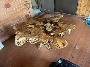Dekoratiiv laud (1 foto / 4)