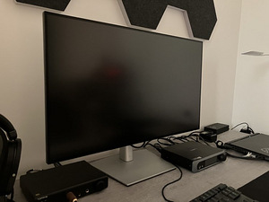 Dell UltraSharp 32" 4K USB-C Monitor U3223QE (2 foto / 3)