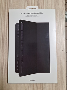 Samsung Tab S8 / Samsung Tab S7 Book cover keyboard slim (1 foto / 4)