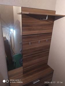 Мебель для прихожей. (2 фото из 3)