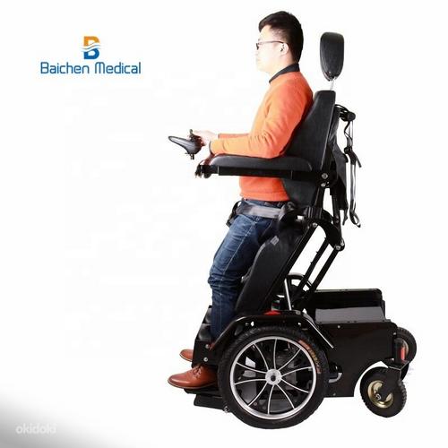 Электрическая инвалидная коляска со стоячим освещением, складывающаяся с электроприводом (фото #1)