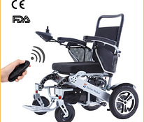 Kokkupandav elektriline ratastool kaugjuhtimispuldiga