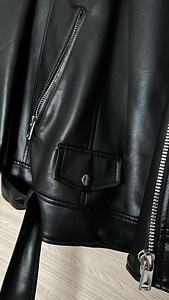 Kunstnahast biker-jakk (3 foto / 5)