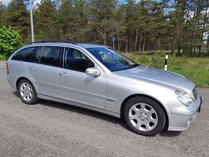 MERCEDES-BENZ C 200 CDI (2 foto / 7)
