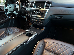 Mercedes-Benz ML 350 AMG pakett 3.0 190kW (6 foto / 8)