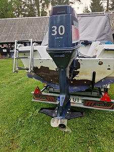 Yamaha 40HP (3 foto / 9)
