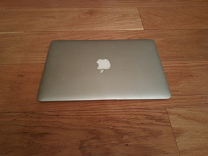 Macbook air 2010 sülearvuti (1 foto / 5)