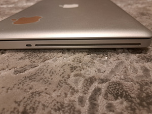 Macbook Pro 240GB (early 2011) (5 foto / 6)