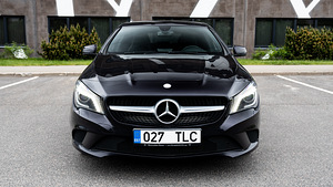 Mercedes-Benz CLA200 2014 (2 foto / 15)