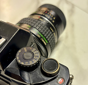 Filmikaamera Yashica FR I (Made in Japan) (3 foto / 7)