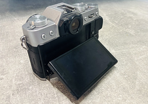 Fujifilm X-T20 + fujinon super EBC XF 35mm (2 foto / 3)