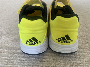 Laste tossud, Adidas, kollased (1 foto / 4)