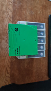 LTO-4 HP Storage Works Ultrium 1840 komplekt (4 foto / 4)