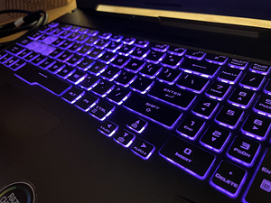 Asus TUF Gaming A15(R7-4800H,RTX2060 6GB,16GB,1TB SSD,144hz) (2 foto / 7)