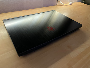 MSI GF63 Thin (i5-11260H - RTX2050 - 16GB - 512GB - 144HZ) (6 foto / 6)