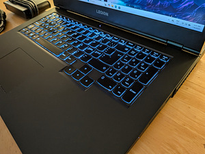 Lenovo Legion 5 (R7-4800H, 16GB, 512GB, RTX2060, 144HZ 17,3" (4 foto / 7)