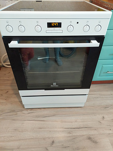 Электроплита electrolux (1 фото из 5)