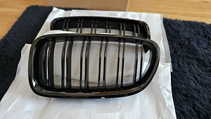 F10/11 uued mustad neerud (2 foto / 4)