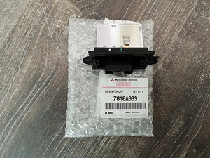 Оригинальный реостат Mitsubishi 7810A063 (1 фото из 3)