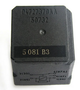 K04727370AA 04727370AA relee (1 foto / 1)