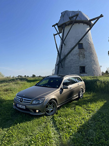 Mercedes-Benz c220d AMG-packet (1 foto / 11)